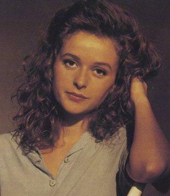 Julia Sawalha